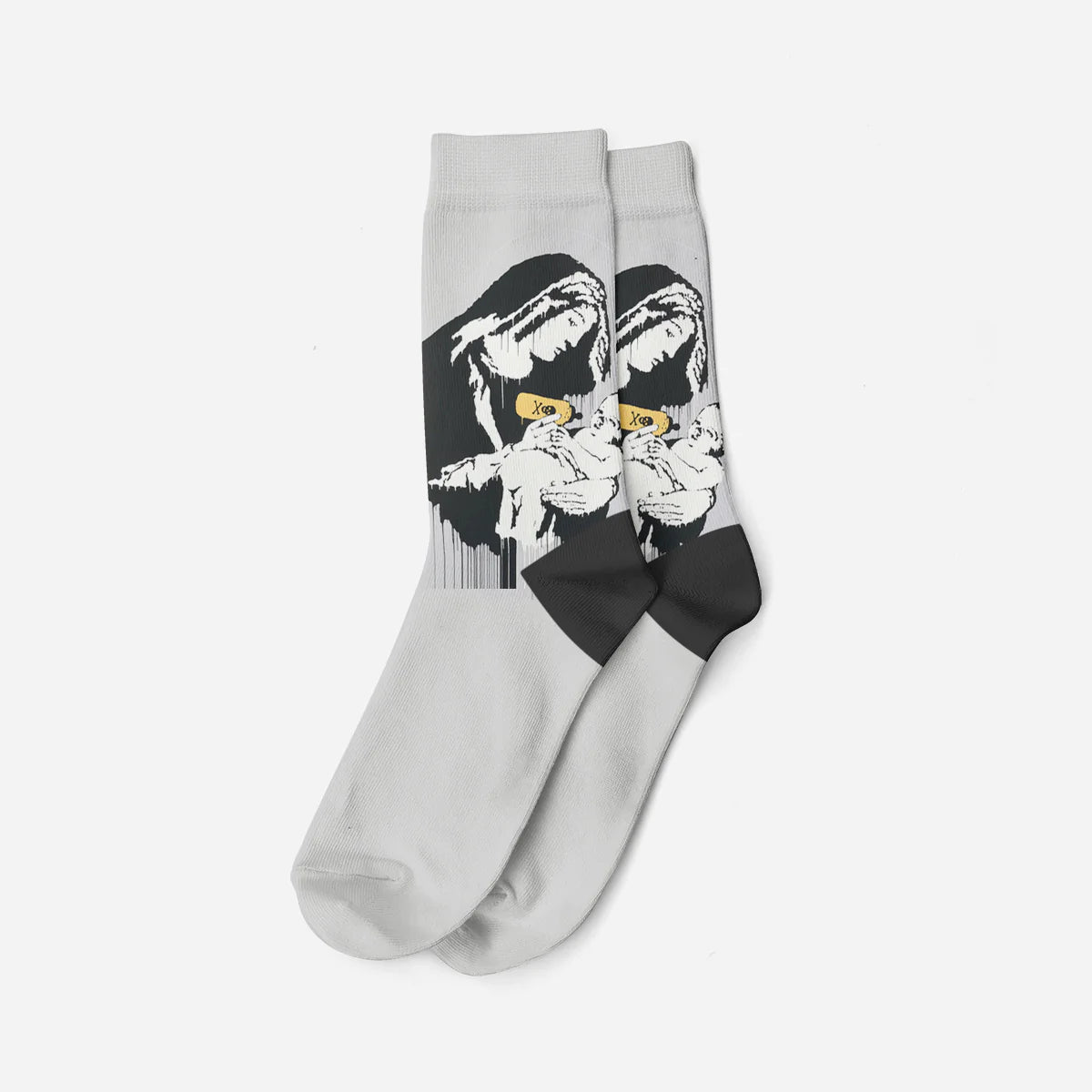 Toxic Mary, Socks
